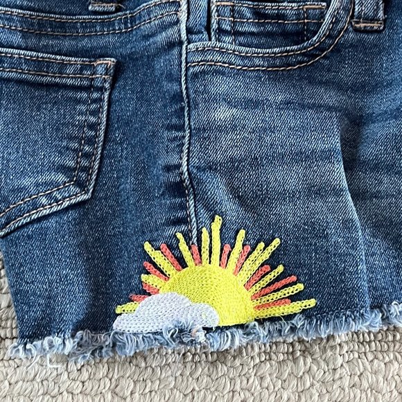 Cat & Jack - Girls Jean Shorts With Button Fly - 3T - Picture 4 of 6
